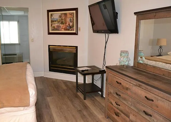 River Place Condos #409 1Bd, 2Bath