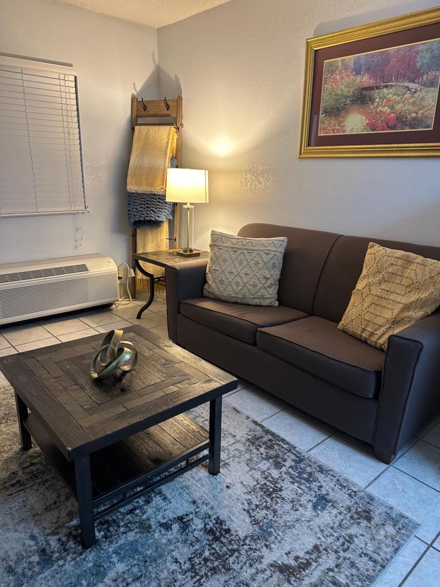 River Place #409 1bd, 2bath * Pigeon Forge